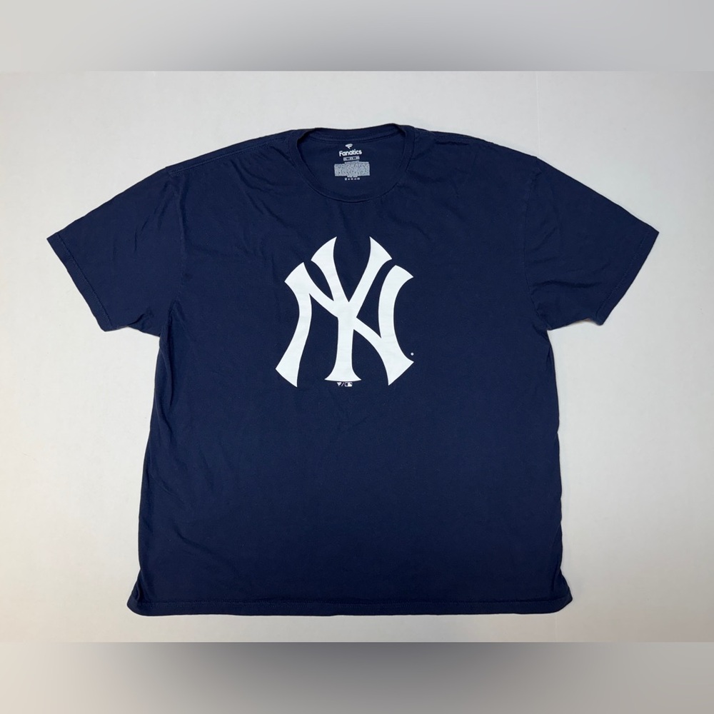 New York Yankees MLB Fanatics Men’s 2XL Navy Blue T-Shirt